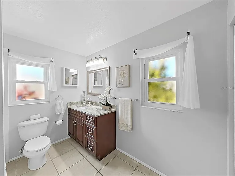 878 Rustic Oaks Dr — Photo 33
