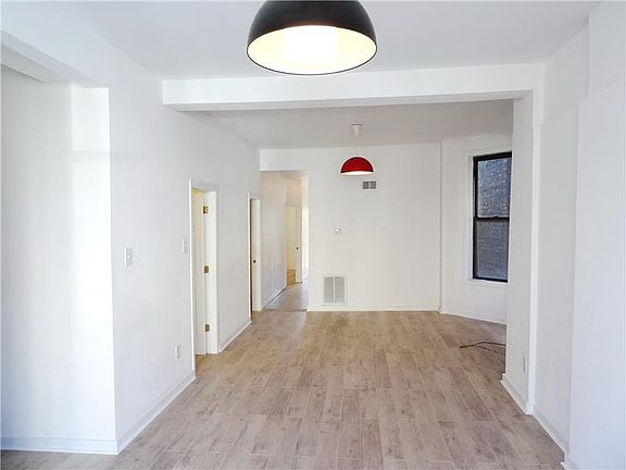 4th image of 1506 N Rockwell St #2