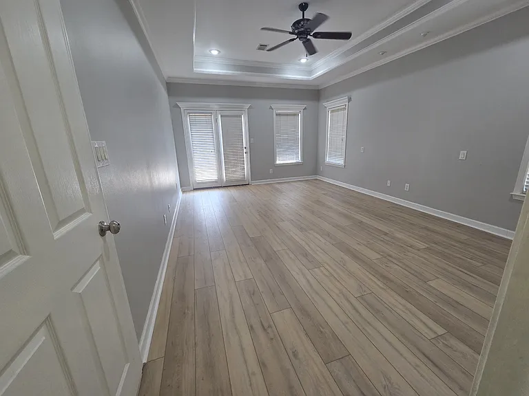 15420 Hartford St — Photo 5