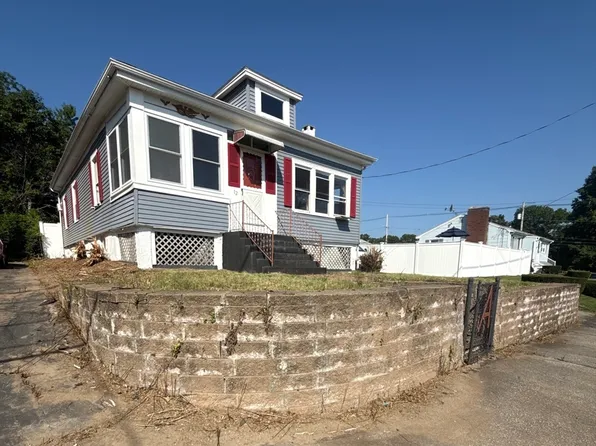 12 Roosevelt Ave, North Attleboro, MA 02760