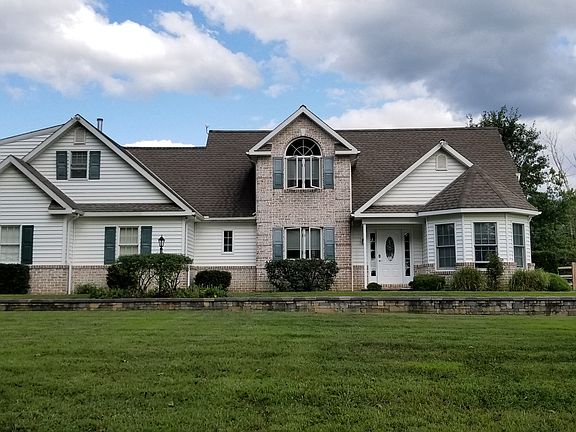 2nd image of 3853 S Blackhorse Rd