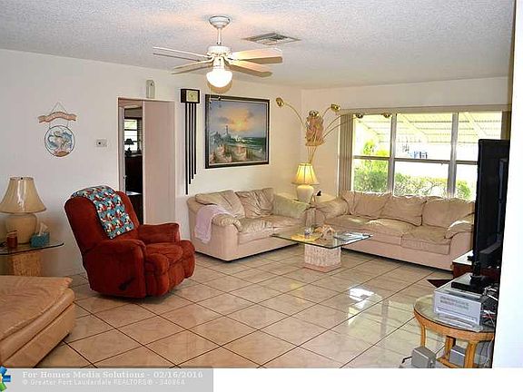 3rd image of 3221 SW 17th St