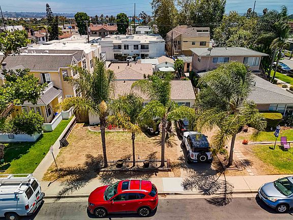 3rd image of 2109-11 Felspar St