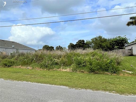 4th image of 3977 SW Kamsler St