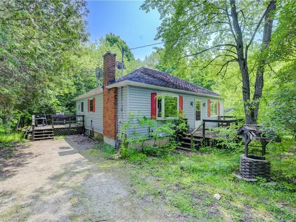 9609 Odwyers Rd, Minto, ON N0G 1Z0