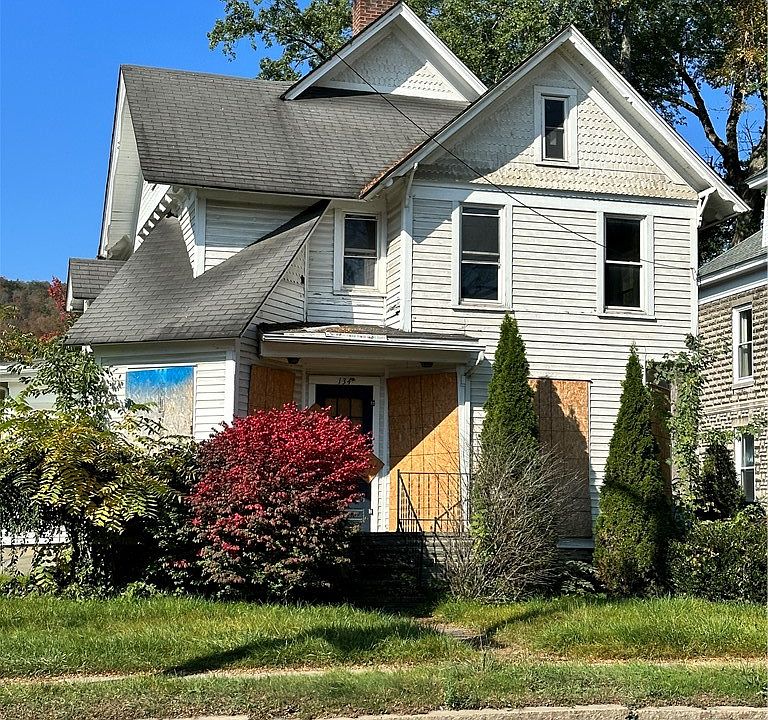 1st image of 134 S Broad St