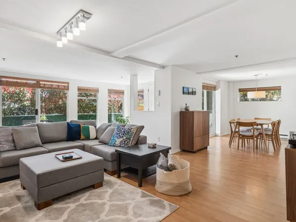 4306 Sophia St, Vancouver, BC V5V 3V7