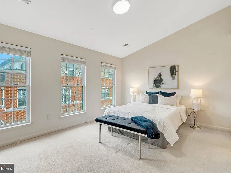 4479 Beacon Grove Cir #B — Photo 27