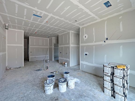 2nd image of 709 E Lenoir St #101