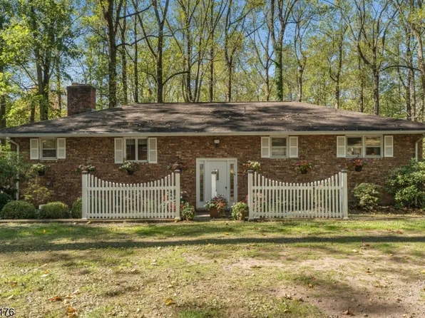 82 Hickory Corner Road, Alexandria Twp., NJ 08848