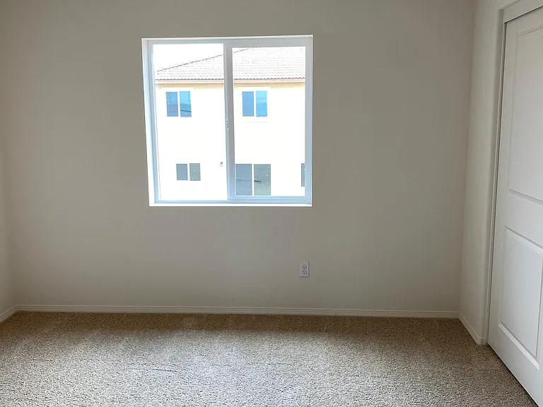 3rd bedroom with closet