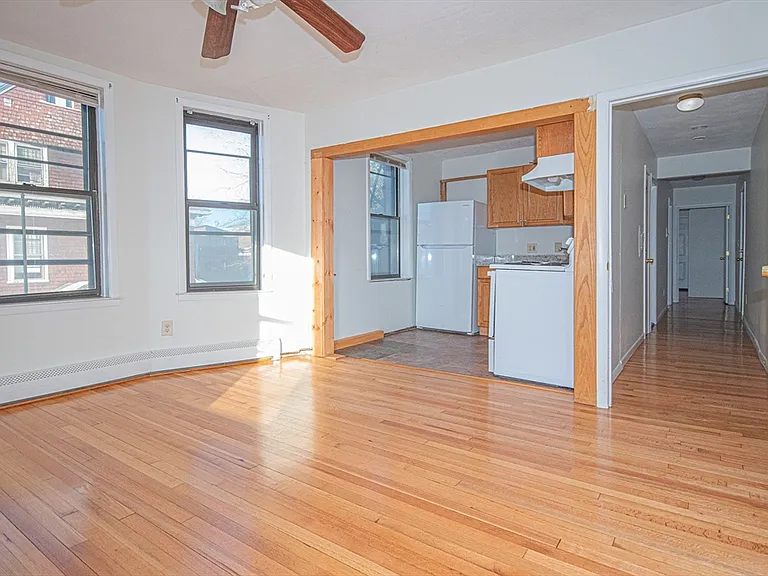 29 William St #22 — Photo 6