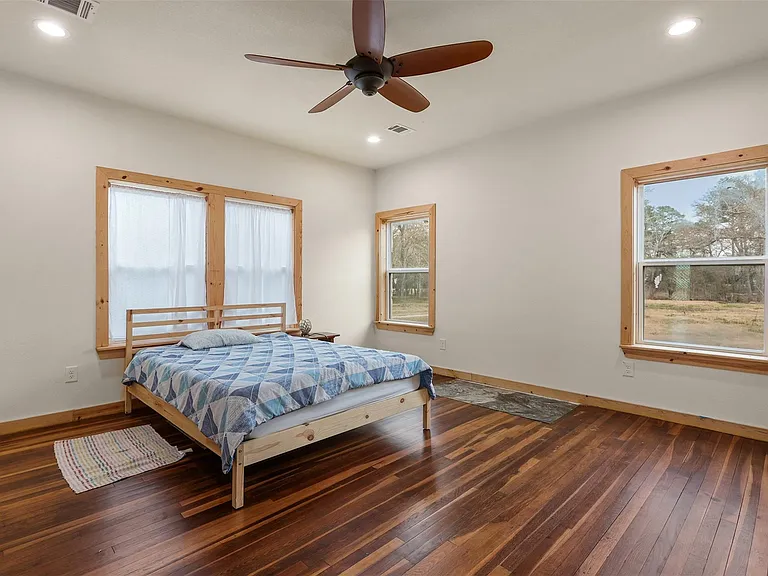 9009 Lazy Ln — Photo 19