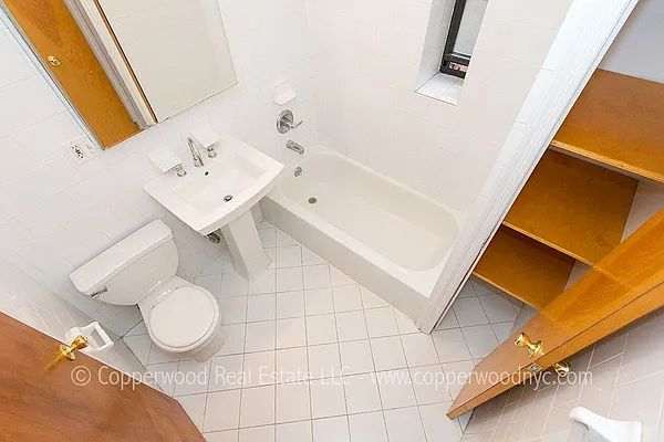 Rented by Copperwood Real Estate | media 22