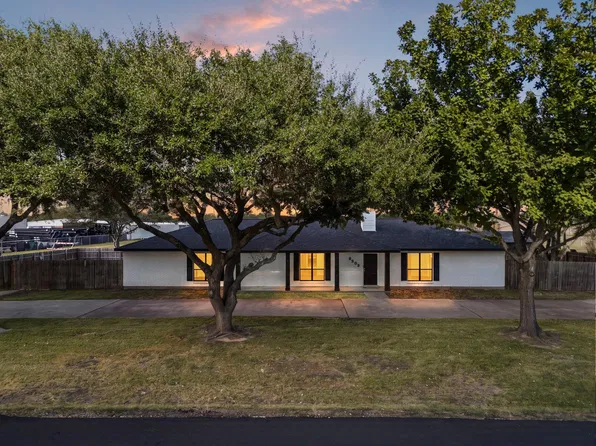 9203 Kostelnik St, Needville, TX 77461