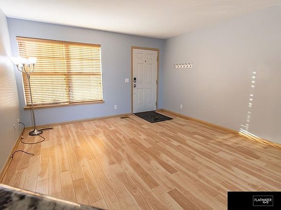 4th image of 16140 Redwood St