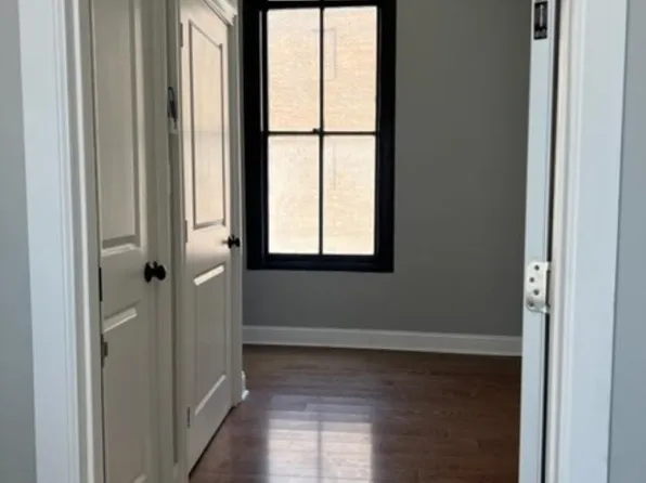 29 N Pearl St #4, Albany, NY 12207