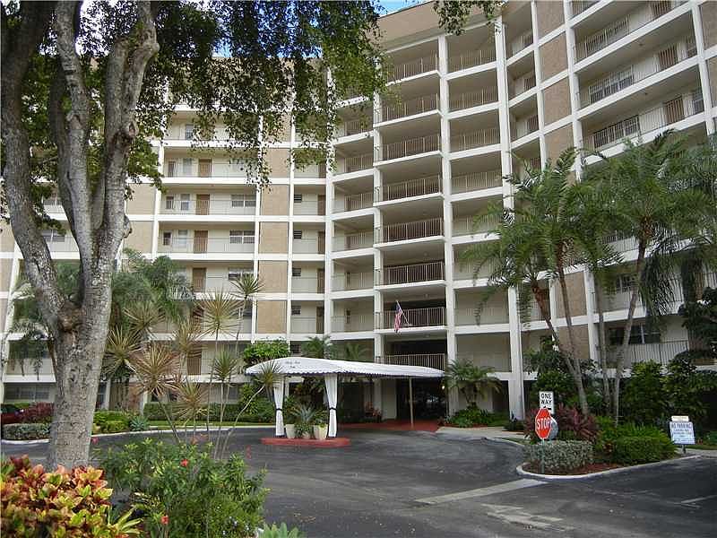 1st image of 2940 N Course Dr APT 911