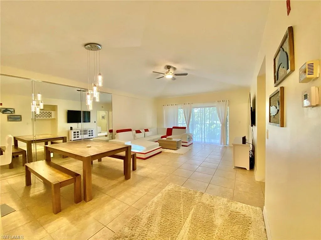2 bed, 2.0 bath, 1311 sqft, $2,500 — Photo 4