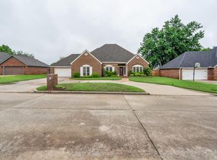 8 Brentwood Pl, Shawnee, OK 74804
