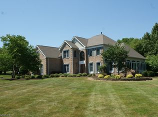 14 Christie Way, Neshanic Station, NJ 08853