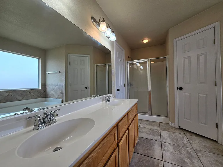 701 Atlas Ave — Photo 16