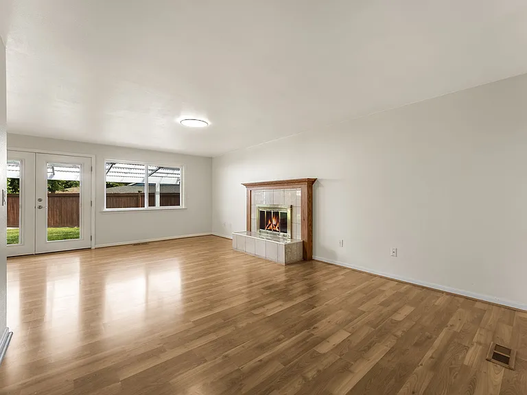 1222 Pierce St — Photo 8