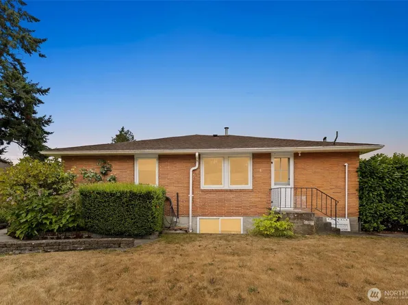 11758 1st Avenue NW, Seattle, WA 98177