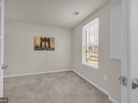 4th image of 9424 Adelaide Ln