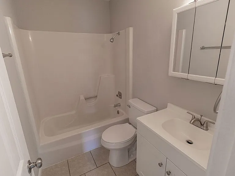 1321 S Roseta Ave — Photo 9