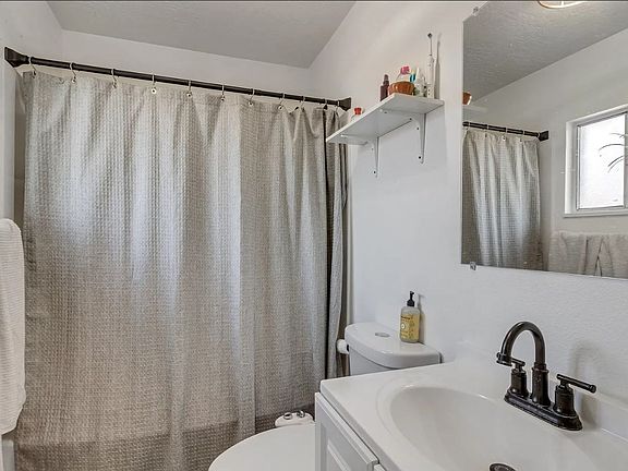 5th image of 663 N University Ave APT 8