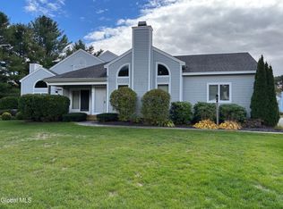 16 Pepper Lane, Saratoga Springs, NY 12866