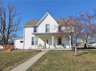 507 E Walnut St, Chalmers, IN 47929