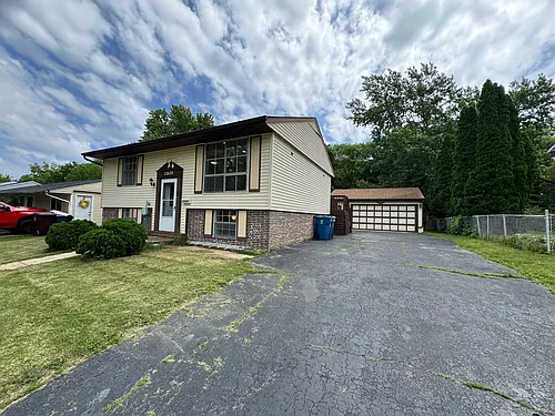 22633 Brookwood Dr Photo 1