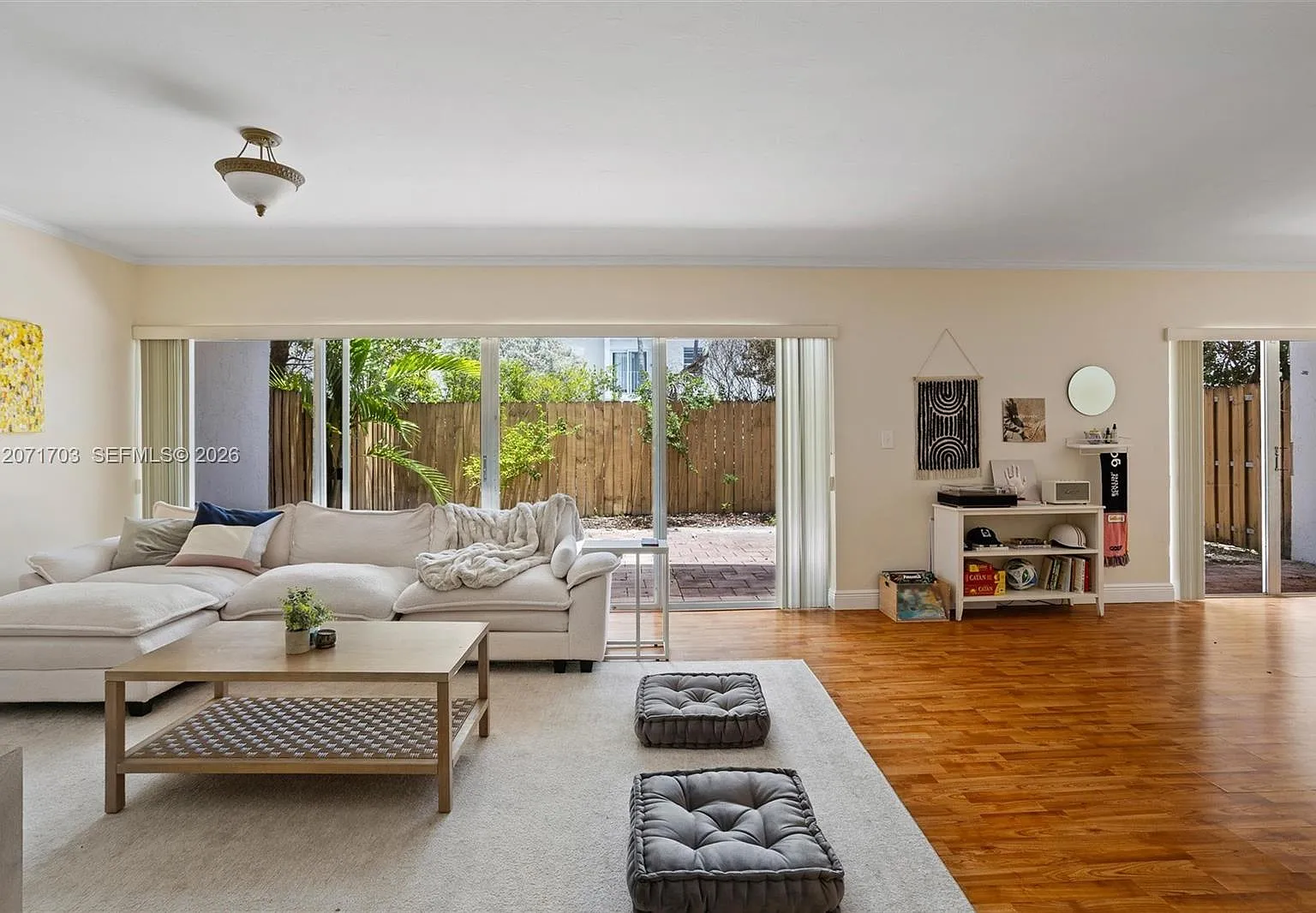 N & M Townhouse Condo — Photo 3