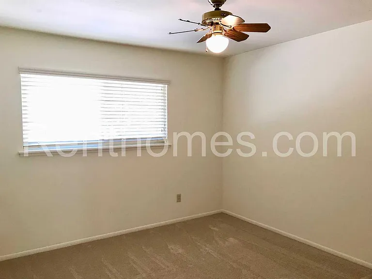 4931 Sky St — Photo 17