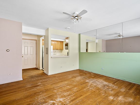 4th image of 1050 W Columbia Ave APT 3C