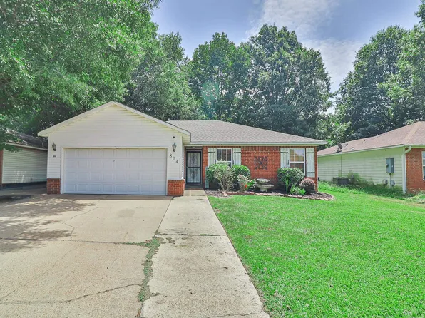 804 Gwen St, Jonesboro, AR 72401