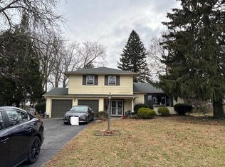 1829 Greenwillows Dr, Vineland, NJ 08361