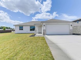 909 N Euclid St, Grandview, WA 98930