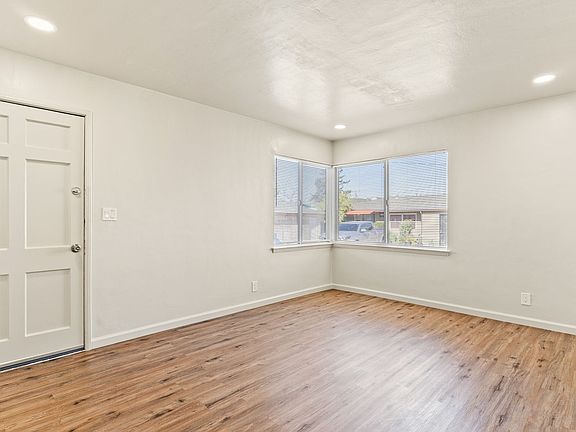 4th image of 2341 88th Ave