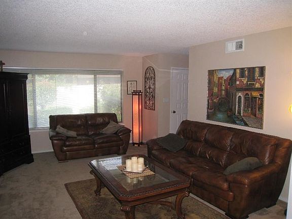 3rd image of 1731 W Santa Ana Ave