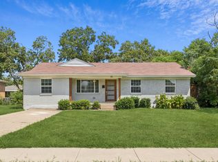 519 Royal Crest Dr, Richardson, TX 75081