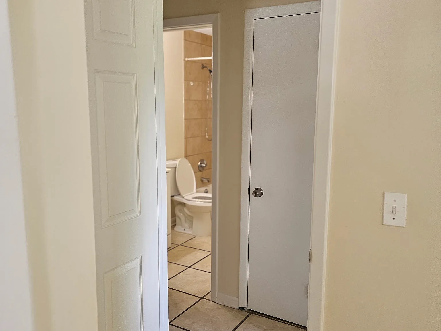 3 bed, 1190 sqft, $1,800 — Photo 4
