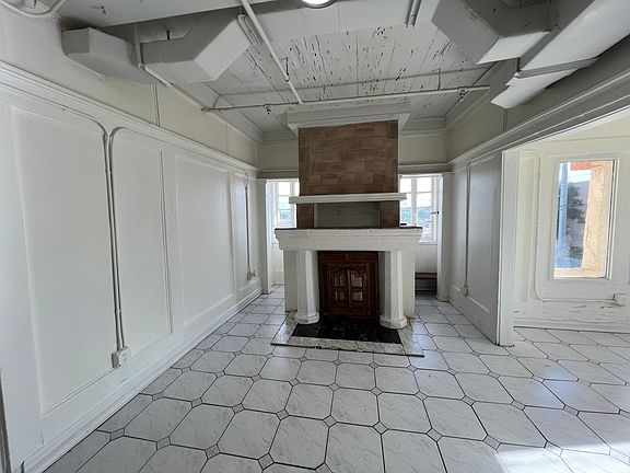 4th image of 4211 Parker Ave APT 8