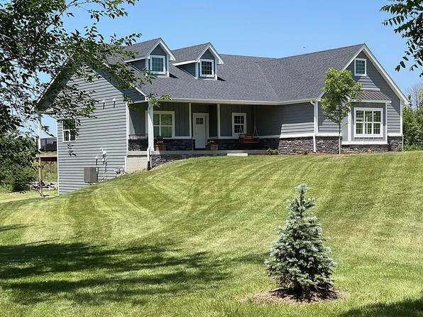 4860 Bulldog Ave, Van Meter, IA 50261