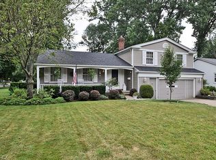 448 Hurst Dr, Bay Village, OH