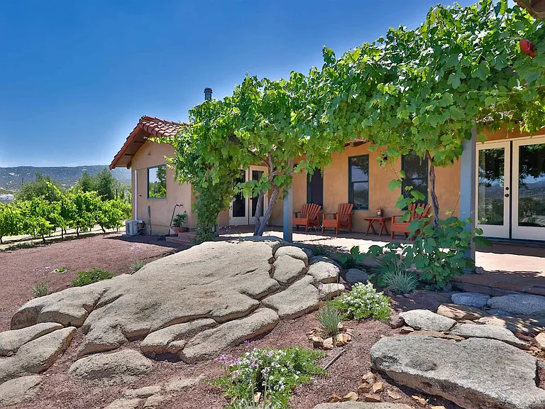 25933 Potrero Valley Rd — Photo 6
