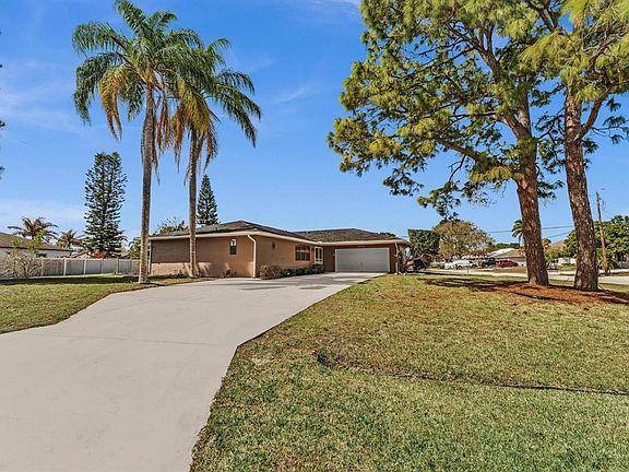 2nd image of 2002 SE Aneci St