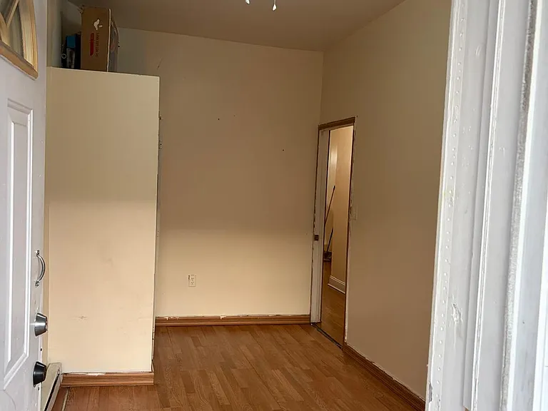 4259 N 8th St #1 — Photo 13
